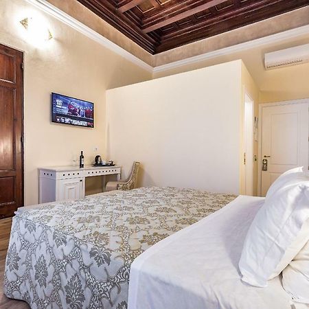Residenza Alessandra フィレンツェ エクステリア 写真