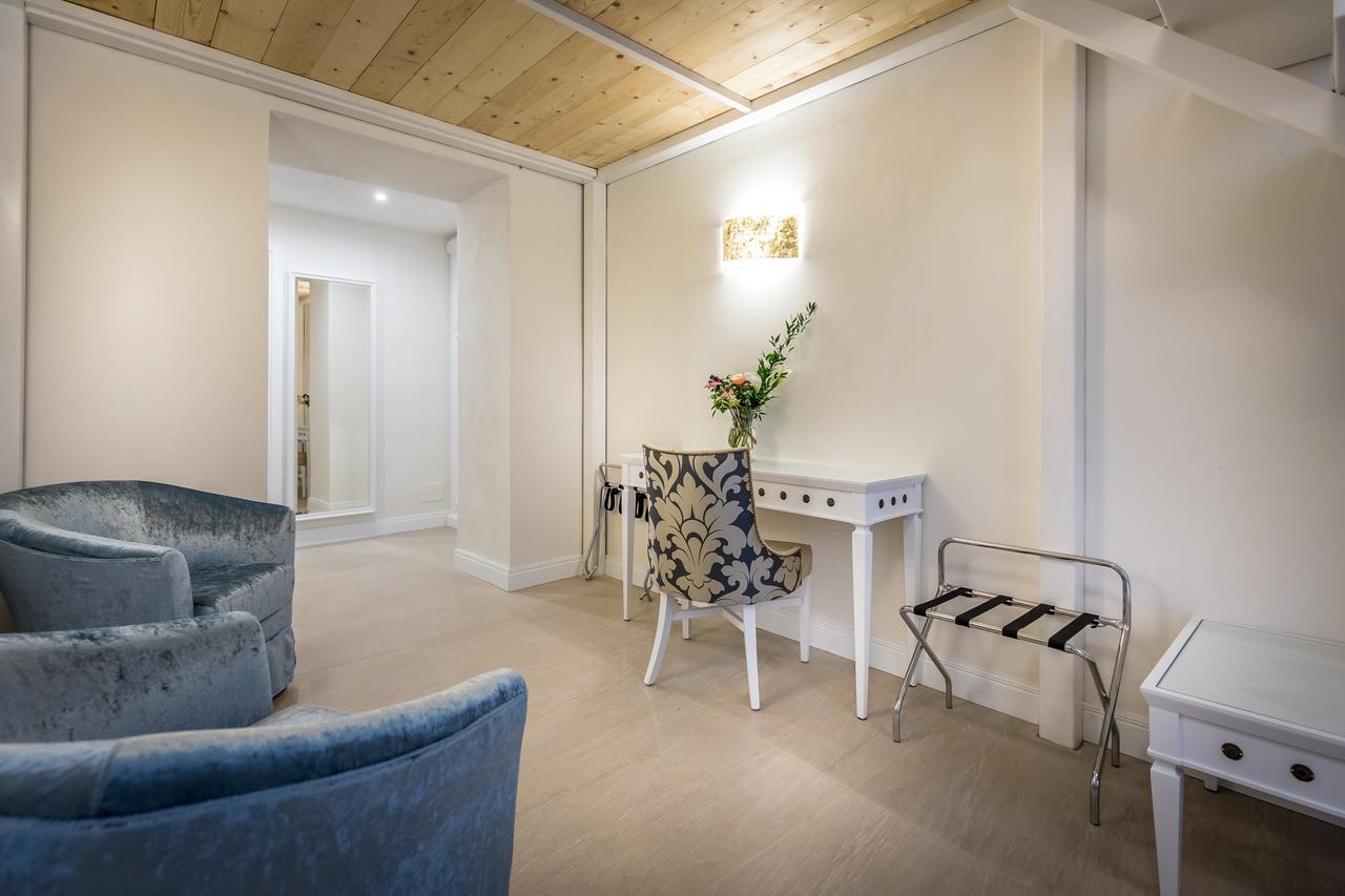 Residenza Alessandra フィレンツェ エクステリア 写真
