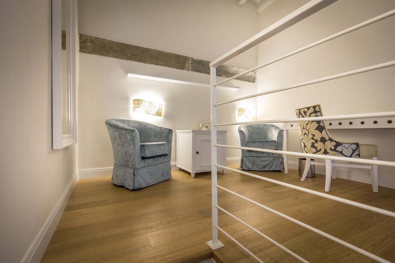 Residenza Alessandra フィレンツェ エクステリア 写真